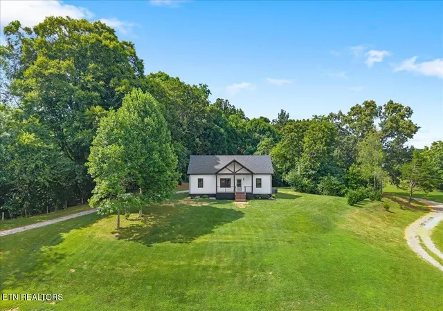3rd image of 222/225 Summit Rd, Madisonville, TN 37354 | MLS# 1347803