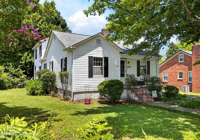 Photo 2 of Single family home for sale at 1343 Nw Brown Ave, Cleveland, TN 37311 | MLS# 1347999 | Listing updated on 2026-09-22