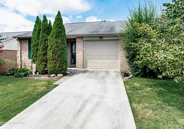 2nd image of 369 Hawthorne Oaks Wy, Powell, TN 37849 | MLS# 1347805