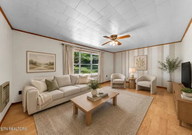 Photo 3 of Single family home for sale at 149 Holbrook Ave, Lenoir City, TN 37771 | MLS# 1348114 | Listing updated on 2026-09-16