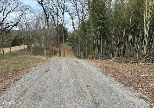 2nd image of 1219 Sweetwater Vonore Rd, Sweetwater, TN 37874 | MLS# 1347751