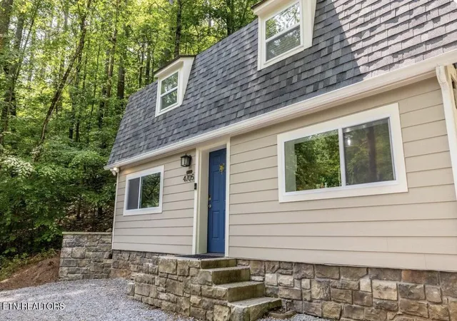 Photo 3 of Single family home for sale at 4705 Nebo Rd, Walland, TN 37886 | MLS# 1347775 | Listing updated on 2026-09-03
