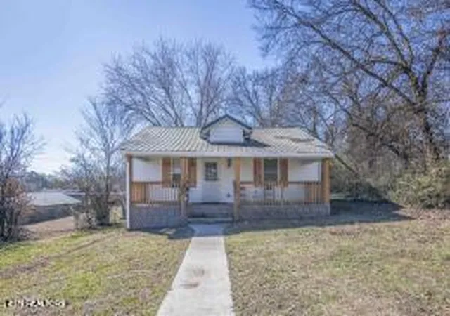 Photo 1 of Single family home for sale at 119 Yankee St, Knoxville, TN 37914 | MLS# 1347776 | Listing updated on 2026-08-21