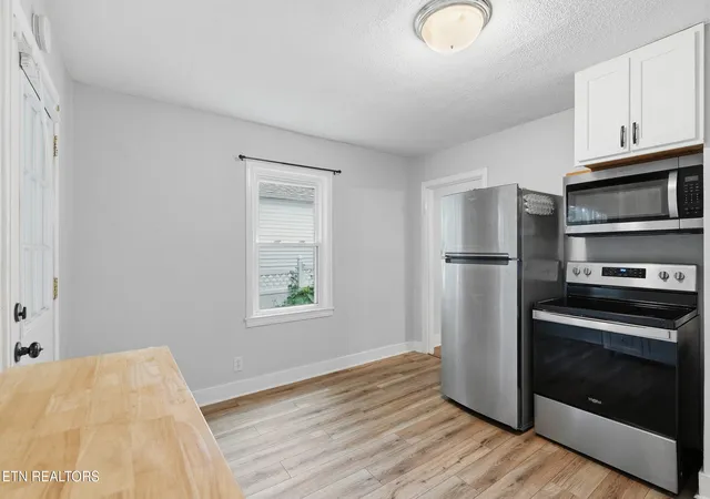 3rd image of 2123 Belvoir Ave, Knoxville, TN 37917 | MLS# 1347951