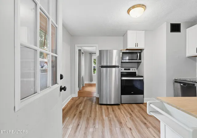 4th image of 2123 Belvoir Ave, Knoxville, TN 37917 | MLS# 1347951