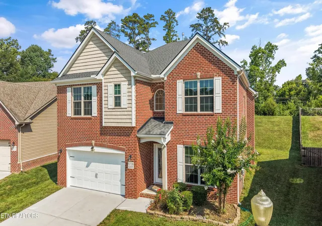 Photo 3 of Single family home for sale at 12728 Sailpointe Ln, Knoxville, TN 37922 | MLS# 1347825 | Listing updated on 2026-09-17