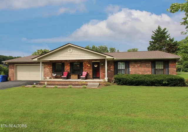 1st image of 6613 Hummer Ln, Knoxville, TN 37912 | MLS# 1348192