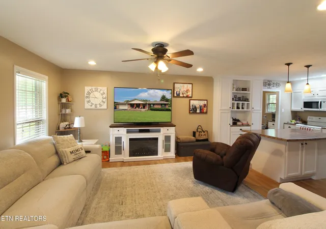 4th image of 6613 Hummer Ln, Knoxville, TN 37912 | MLS# 1348192