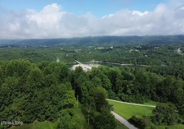 27th image of 473 W High Knob Rd, La Follette, TN 37766 | MLS# 1347874
