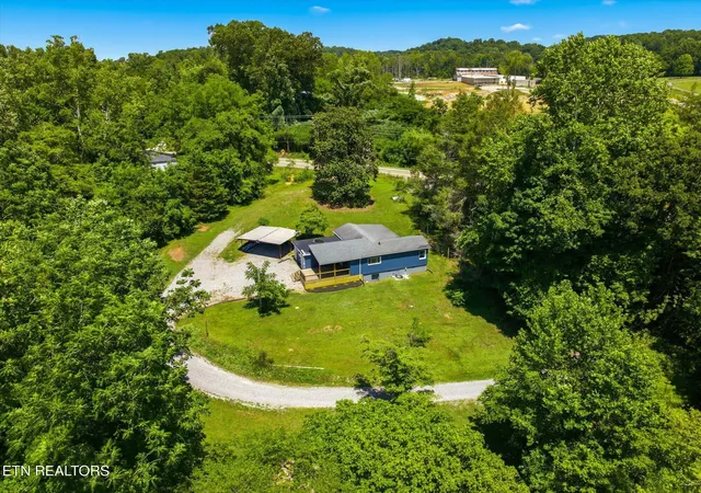 44th image of 2401 Maryville Pike, Knoxville, TN 37920 | MLS# 1347902