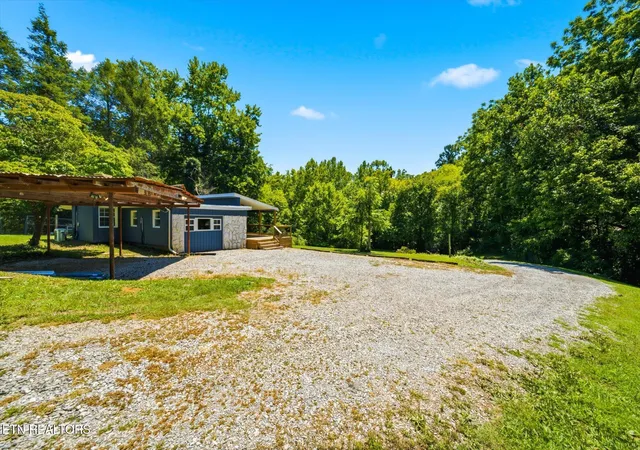 4th image of 2401 Maryville Pike, Knoxville, TN 37920 | MLS# 1347902