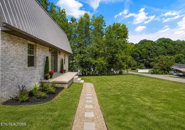 Photo 4 of Sale Pending at 382 Tanasi Dr, Newport, TN 37821 | MLS# 1347891 | Listing updated on 2026-09-20