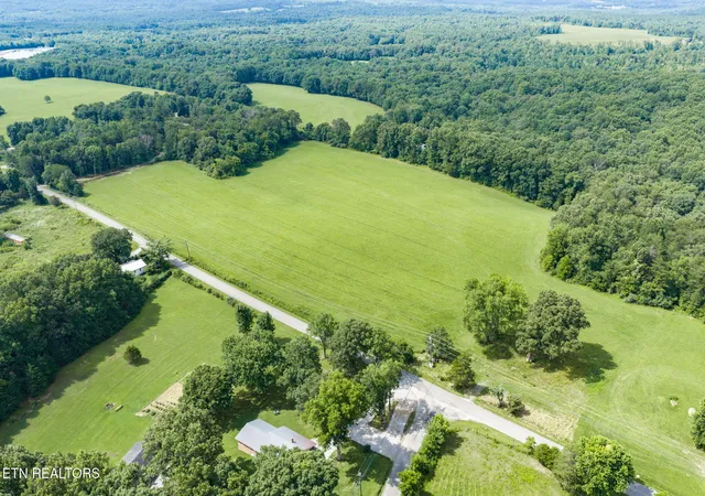 17th image of 6388 Chestnut Hill Rd, Crossville, TN 38571 | MLS# 1347912