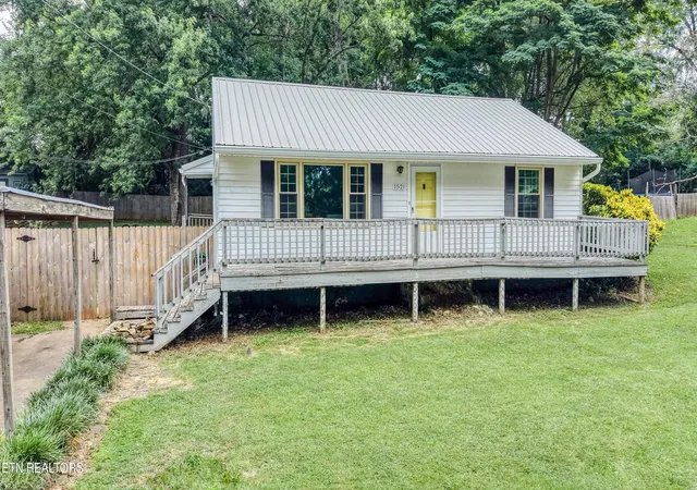 4th image of 1521 Cherry Dr, Maryville, TN 37804 | MLS# 1347972