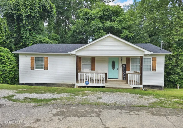 1st image of 516 N 11th St, La Follette, TN 37766 | MLS# 1347966