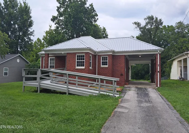 2nd image of 59 Brown Ave, Crossville, TN 38555 | MLS# 1347970