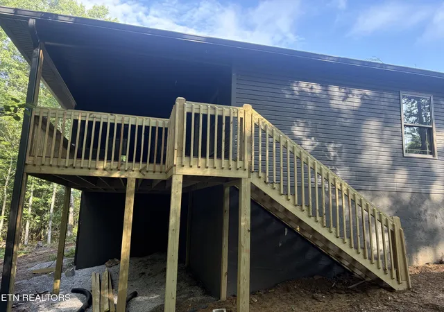 Photo 3 of Single family home for sale at 212 Lakeview Dr, Crossville, TN 38558 | MLS# 1348206 | Listing updated on 2026-07-14