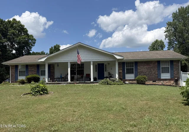Photo 1 of Single family home for sale at 2505 Kenwood Dr, Athens, TN 37303 | MLS# 1348041 | Listing updated on 2026-09-24
