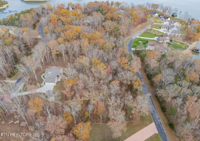 Photo 2 of Sale Pending at 212 E Shore Dr, Rockwood, TN 37854 | MLS# 1348060 | Listing updated on 2026-09-18