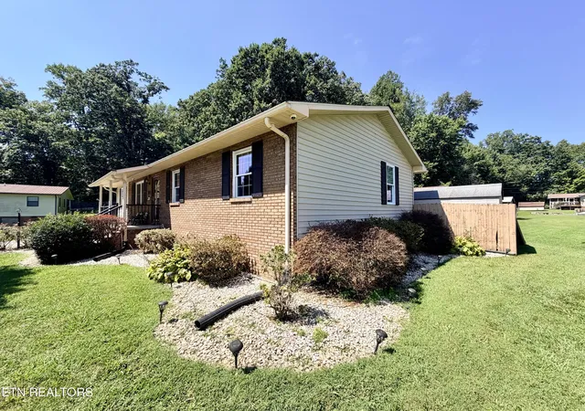 Photo 4 of Sale Pending at 259 Cardwell Dr, Tazewell, TN 37879 | MLS# 1353688 | Listing updated on 2026-09-08