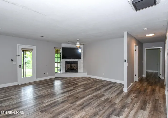4th image of 1354 Fork Rd, Greenback, TN 37742 | MLS# 1348176