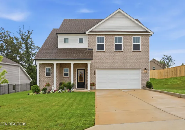 Photo 1 of Sale Pending at 389 Sugar Maple Tr, Lenoir City, TN 37771 | MLS# 1348195 | Listing updated on 2026-09-17