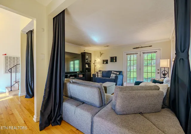 Photo 4 of Single family home for sale at 3543 Ginn Farm Dr, Knoxville, TN 37920 | MLS# 1348205 | Listing updated on 2026-10-15