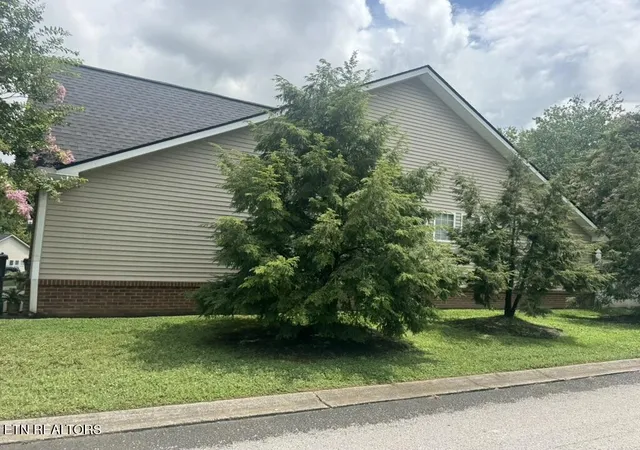 4th image of 1303 Hazelgreen Wy, Knoxville, TN 37406
