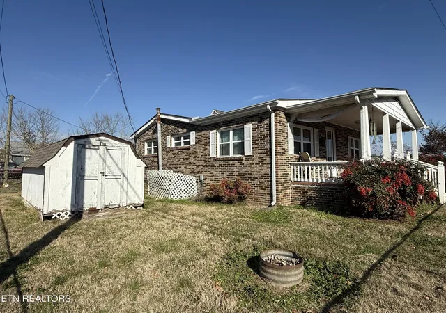 3rd image of 100 Church St, Loudon, TN 37774 | MLS# 1348115