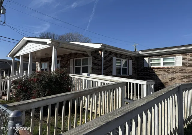 5th image of 100 Church St, Loudon, TN 37774 | MLS# 1348115