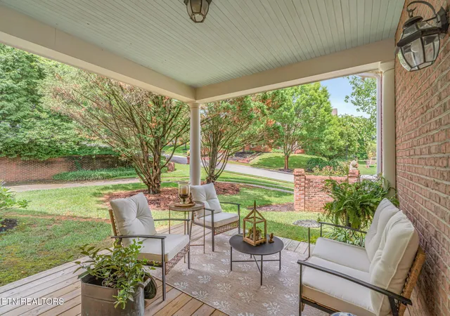 Photo 2 of Single family home for sale at 801 Mckinley Pointe Ln, Farragut, TN 37934 | MLS# 1348163 | Listing updated on 2026-09-16