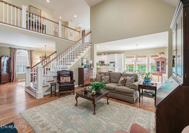 Photo 3 of Single family home for sale at 801 Mckinley Pointe Ln, Farragut, TN 37934 | MLS# 1348163 | Listing updated on 2026-09-16