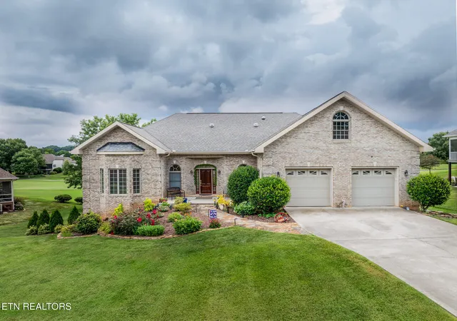Photo 1 of Single family home for sale at 127 Santee Way, Loudon, TN 37774 | MLS# 1348189 | Listing updated on 2026-09-29