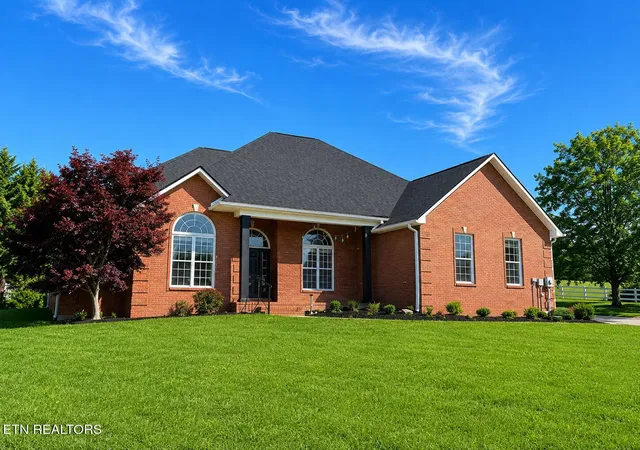 Photo 1 of Sale Pending at 3855 Elizabeth Downs Ln, Knoxville, TN 37931 | MLS# 1348214 | Listing updated on 2026-09-11