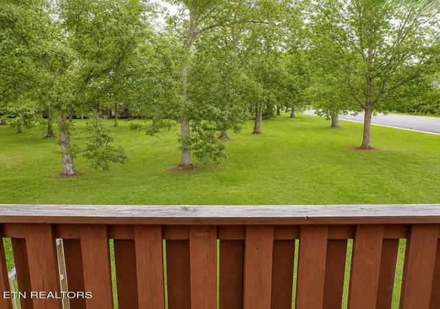 Listing Photo 2 - Condo for sale in building located at 113 Wilshire Hts Dr, Crossville, TN 38558 - Unit #113