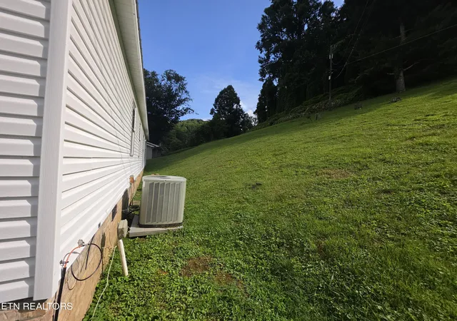 Homes for sale in Pineville, KY | 119 Walnut Ln, Pineville, KY 40977 | MLS# 1348215