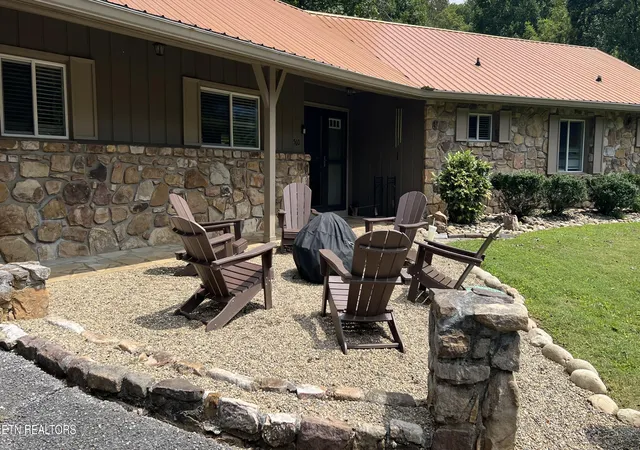 Photo 3 of Single family home for sale at 560 Buckhorn Rd, Gatlinburg, TN 37738 | MLS# 1348836 | Listing updated on 2026-09-01