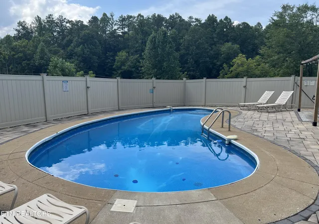 Photo 2 of Single family home for sale at 560 Buckhorn Rd, Gatlinburg, TN 37738 | MLS# 1348836 | Listing updated on 2026-09-01