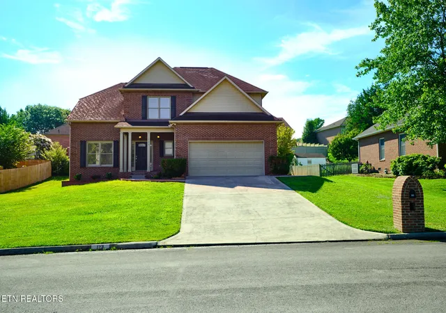 Photo 1 of Sale Pending at 123 Capital Cir, Oak Ridge, TN 37830 | MLS# 1348816 | Listing updated on 2026-09-15