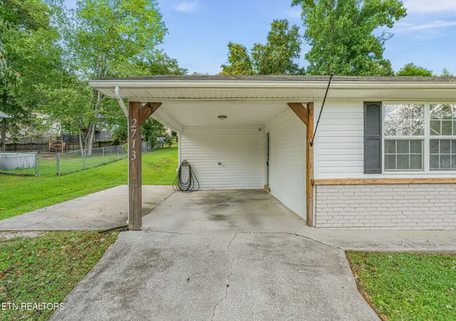 Photo 3 of Single family home for sale at 2713 Mynatt Rd, Knoxville, TN 37918 | MLS# 1353570 | Listing updated on 2026-09-01