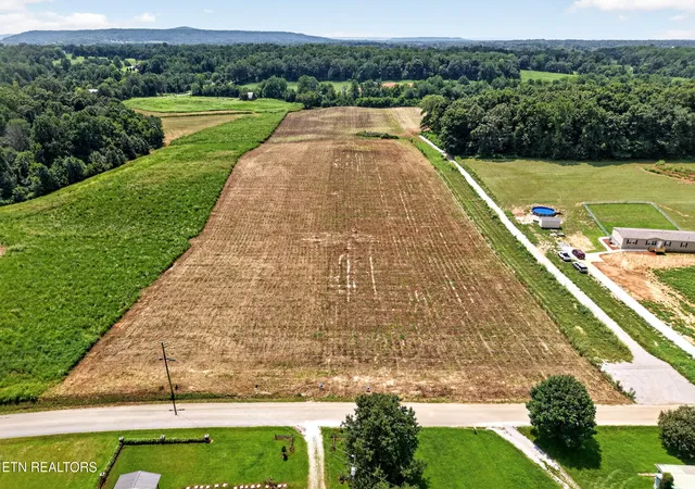 Photo 3 of Sale Pending at 12c Petty Rd, Sparta, TN 38583 | MLS# 1349838 | Listing updated on 2026-09-08