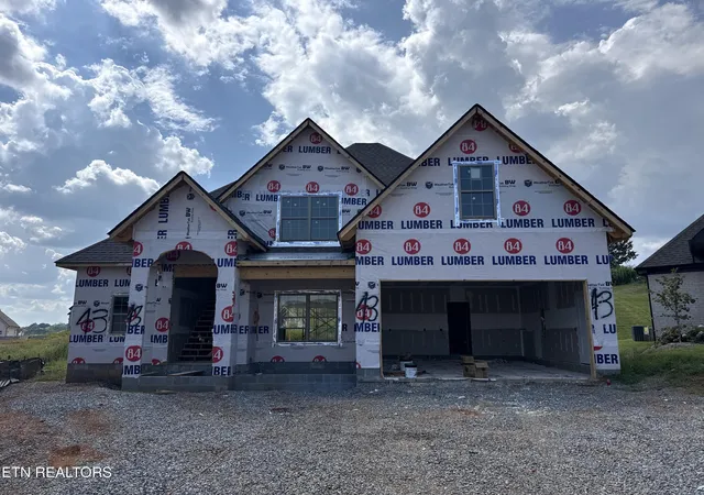 Photo 1 of Sale Pending at 315 Rugby Manor Ln, Knoxville, TN 37923 | MLS# 1350643 | Listing updated on 2026-08-31