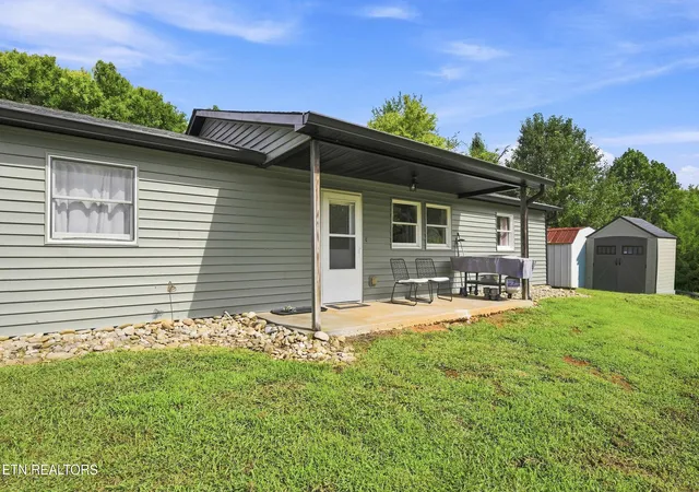 2nd image of 420 Hayes Dr, Kodak, TN 37764 | MLS# 1350430
