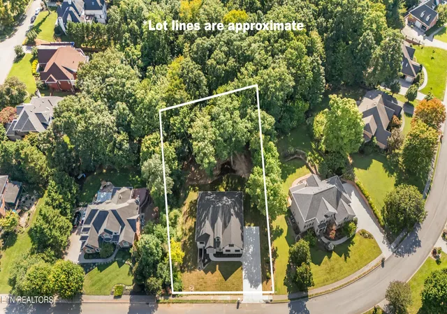 Photo 4 of Single family home for sale at 12507 Comblain Rd, Farragut, TN 37934 | MLS# 1350800 | Listing updated on 2026-09-10