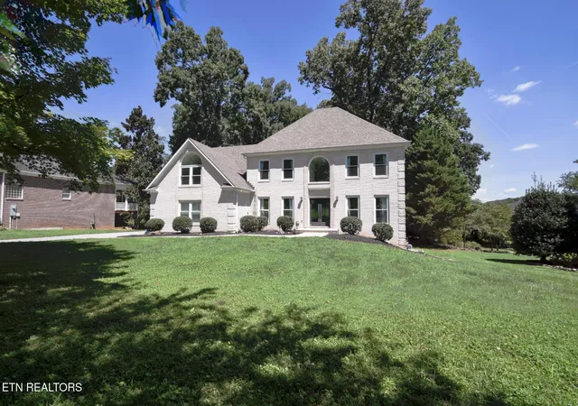 Photo 1 of Single family home for sale at 140 Windswept Dr, Lenoir City, TN 37772 | MLS# 1352865 | Listing updated on 2026-09-14