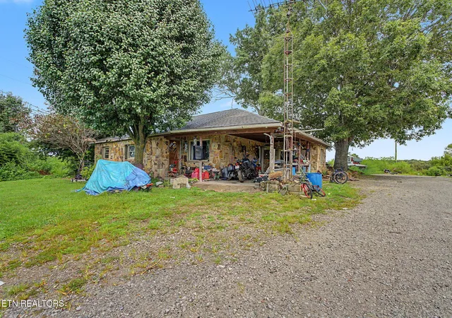 2nd image of 1368 Taylors Chapel Rd, Crossville, TN 38572 | MLS# 1352695
