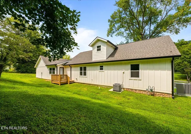 52nd image of 216 Lafayette St, Oneida, TN 37841 | MLS# 1351241
