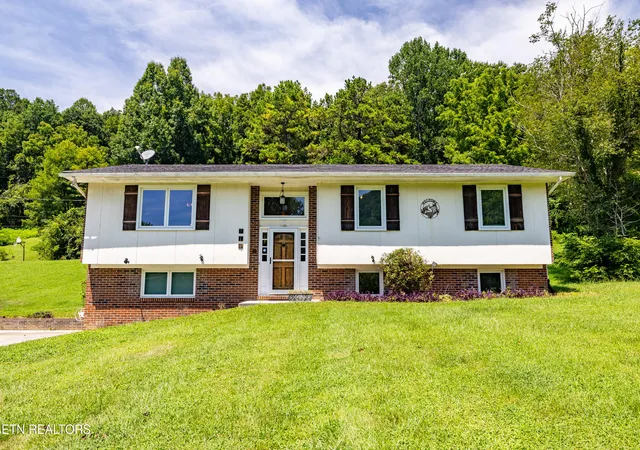 Photo 1 of Single family home for sale at 710 Beard Valley Rd, Maynardville, TN 37807 | MLS# 1352635 | Listing updated on 2026-09-22