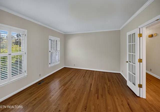 Photo 3 of Single family home for sale at 6812 Glenbrook Dr, Knoxville, TN 37919 | MLS# 1353381 | Listing updated on 2026-09-16