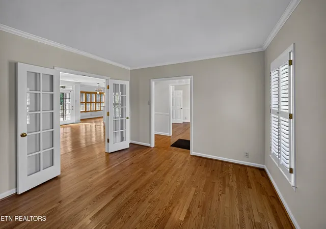 Photo 4 of Single family home for sale at 6812 Glenbrook Dr, Knoxville, TN 37919 | MLS# 1353381 | Listing updated on 2026-09-16